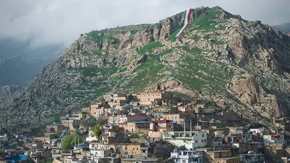 وێنەی پشتی پڕۆفایل